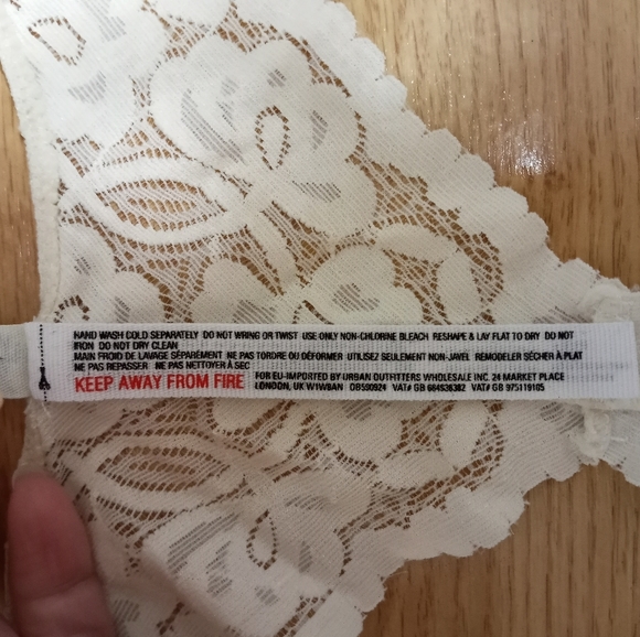 Free People Intimately NWT. Size xs. Ivory Brami. - Picture 5 of 5